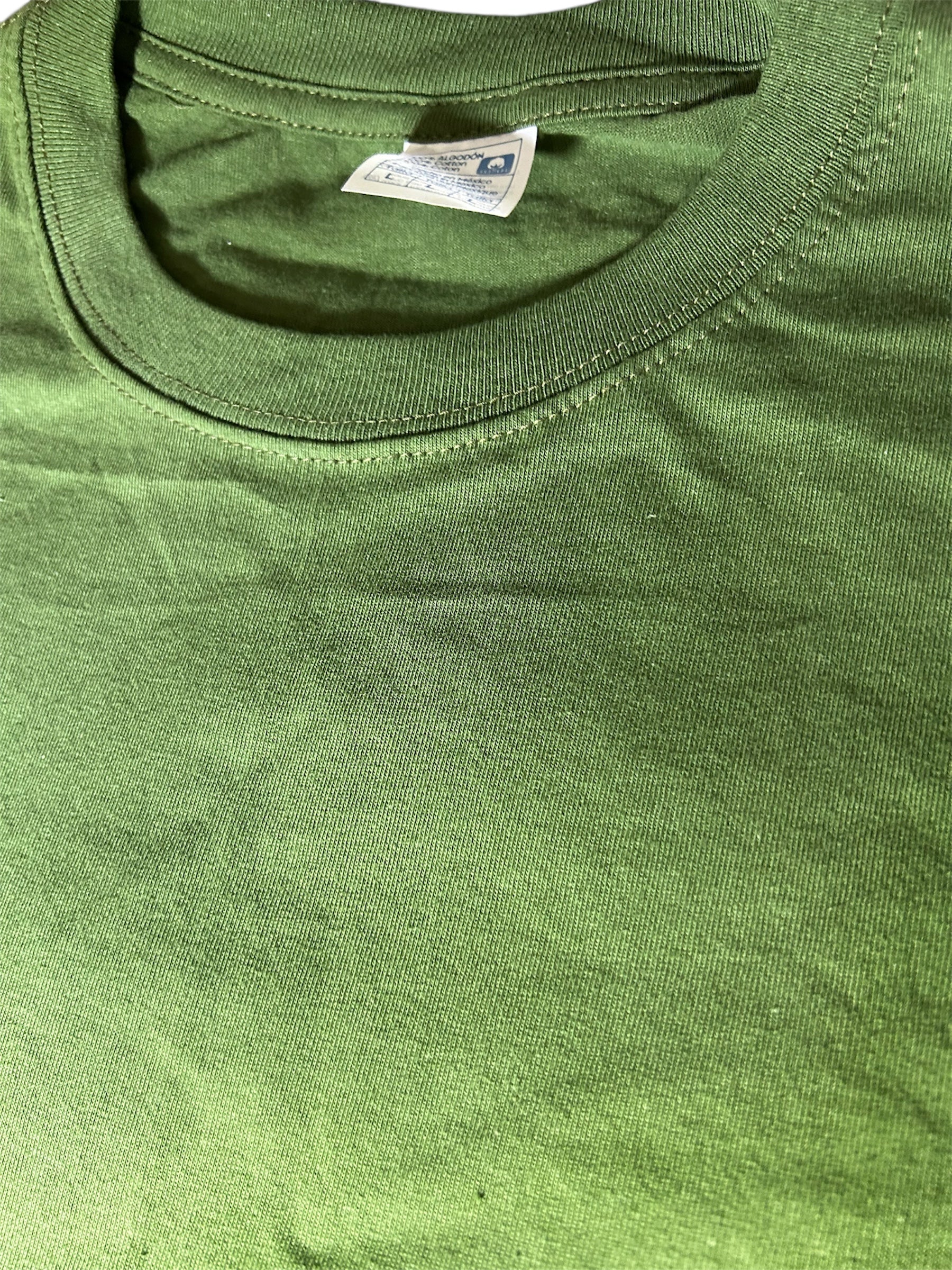 Playera verde militar lisa